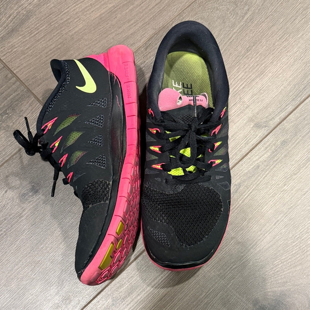 Nike Black and Pink Athletic Sneakers